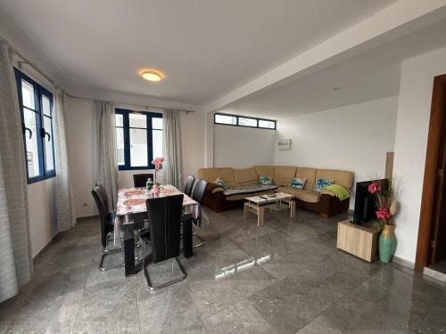 Caleta de Famara House | Famara San Borondon