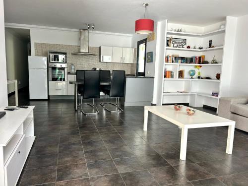 Caleta de Famara Apartment | Famara Sunshine