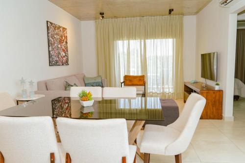 Luque Apartment | Familiar dpto. zona aeropuerto!