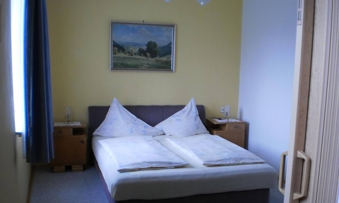 Seeboden Cottage | Familien Zimmer 1A - 2 Zimmer DU. WC. TV, - Pension Maria