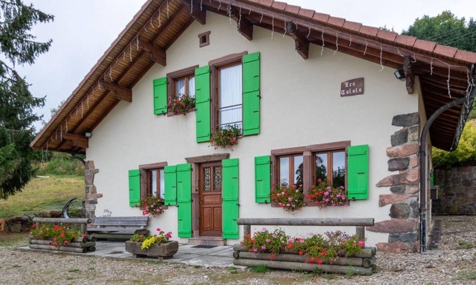 Belfahy Cottage | Family cottage in the Vosges with fireplace and garden, pets welcome