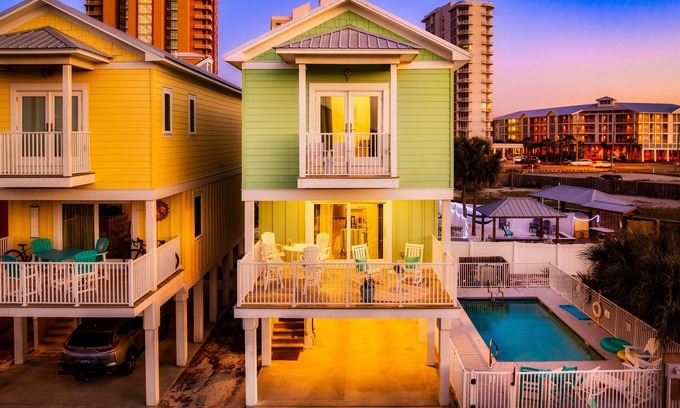 Gulf Shores House | Family & Dog-Friendly Bungalow! Walk to Beach!