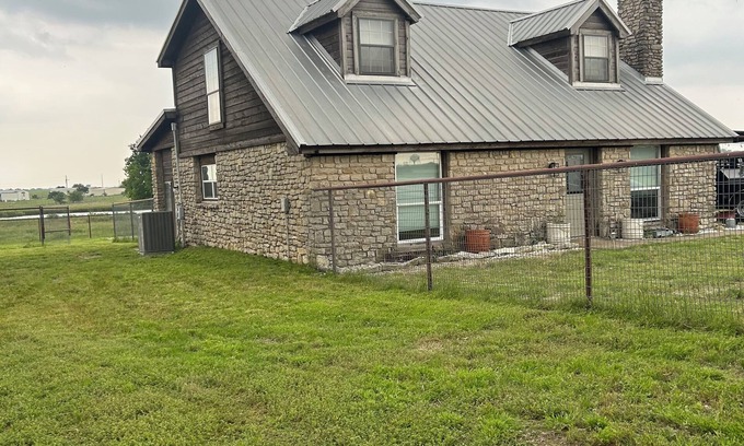 Paluxy Other | Family farmhouse between Stephenville and Hico.