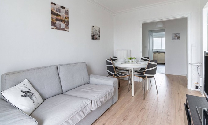 Beaulieu-Mangin Apartment | Family flat with amazing view