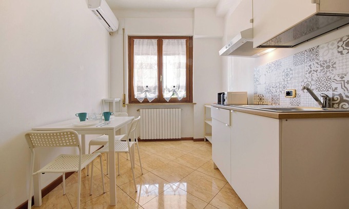Peschiera del Garda Apartment | Family-Friendly Apartment Civico22 - Bilo 1 with Wi-Fi