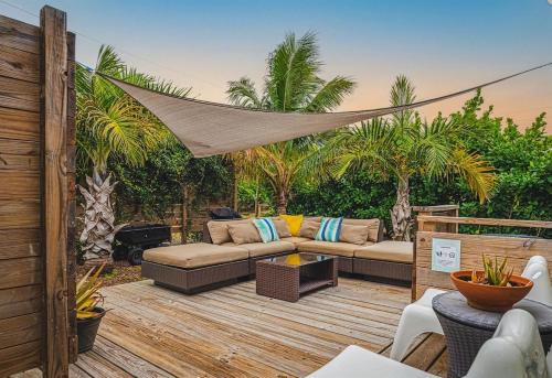 Cocoa Beach House | Family Friendly 2BR Villa in Downtown - 1 Block Walk to the Beach