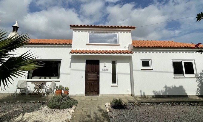 Aljezur House | Family Friendly, heated house, Unique Garden and New Swiming Pool