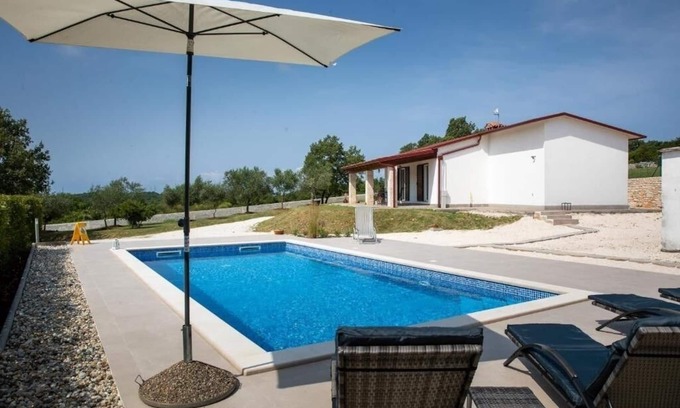 Rovinjsko Selo House | Family friendly house with a swimming pool Rovinjsko Selo, Rovinj (K-24401)