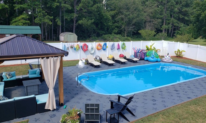 Crouse Apartment | Family Friendly Oasis