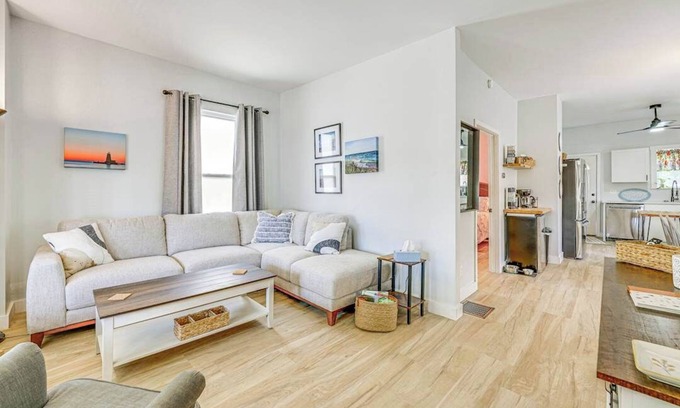 Manistee House | Family-Friendly Retreat near Manistee Riverwalk - dogs allowed