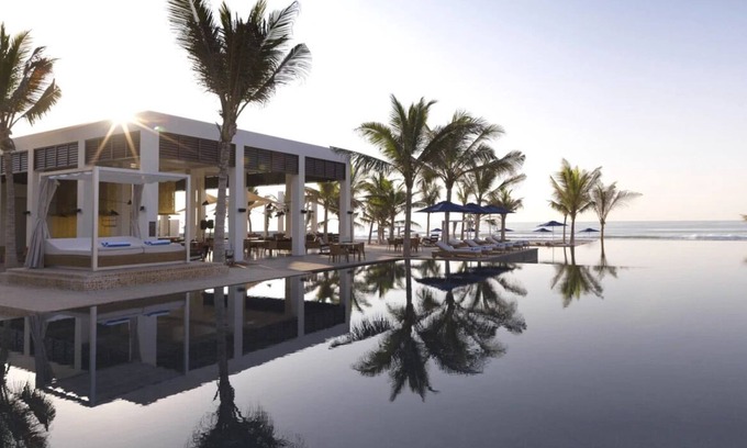 Salalah Hotel | Family Friendly Villa! 2 Luxury Units with Pool, Spa, Gym & Free Parking!