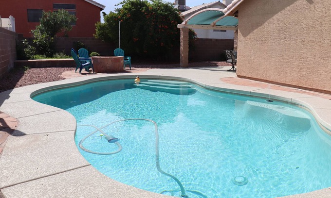River Mountain House | Family fun home with heated pool near Heritage park, Hoover Dam, Boulder City