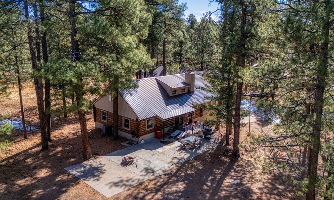 Heber House | Family Fun