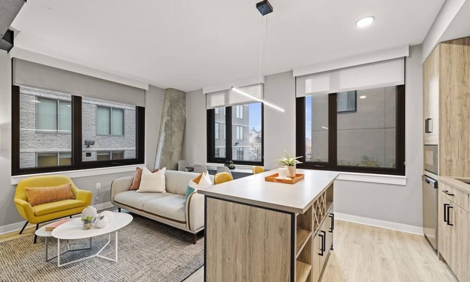 Navy Yard Hotel | Family Getaway | 3 Units w/Kitchen & Laundry | Near Baseball, Concerts & Dining