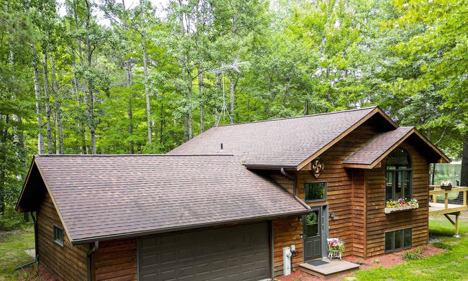 Minocqua Cabin | Family Getaway at Crescent Lake