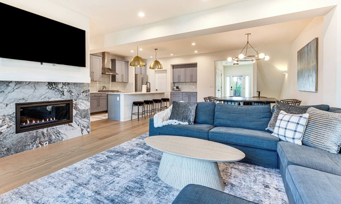 Erie House | Family Haven, Walk to Dtwn Erie: Bring Your Pets!