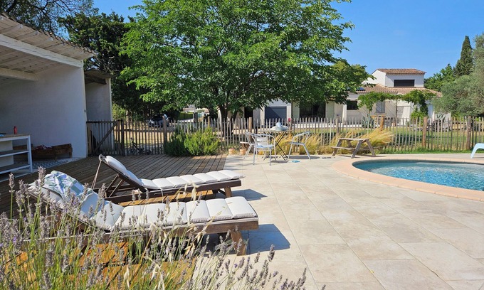 Graveson House | Family home near the Alpilles