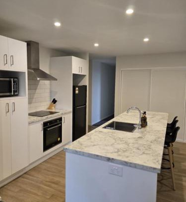 Rolleston House | Family home