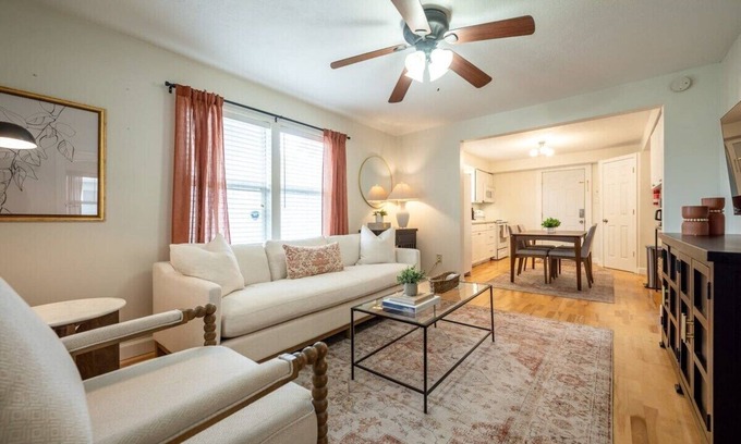 Greenwood House | Family Neighborhood - Full Yard - Parking