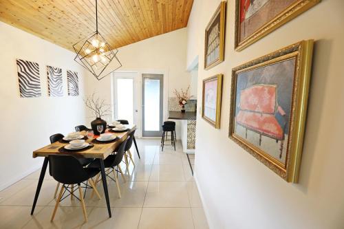 West Edmonton Apartment | Family Pet Friendly AC Disney Near WEM