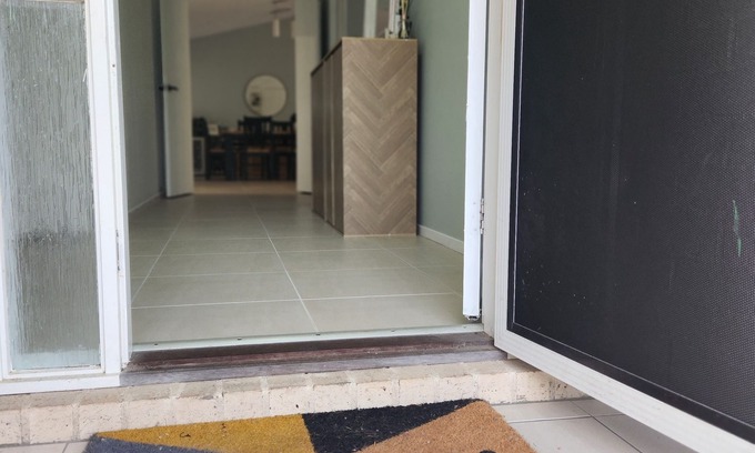 Worrigee House | Family & Pet-Friendly, Large Home Surrounded by Ocean, Wine & Country