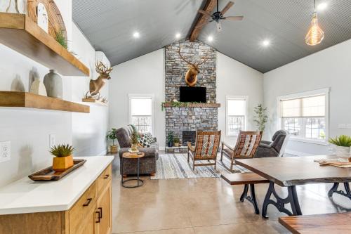 Somerdale House | Family Retreat with Fire Pit and Yard in Mineral City
