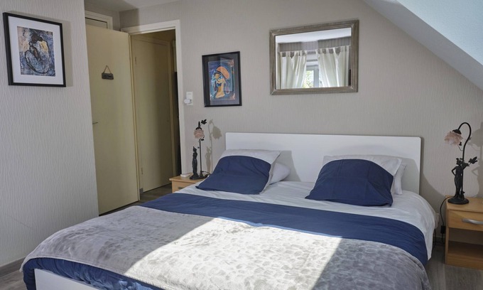 Plougoulm House | Family Room - Bed and Breakfast - Santec - Britain