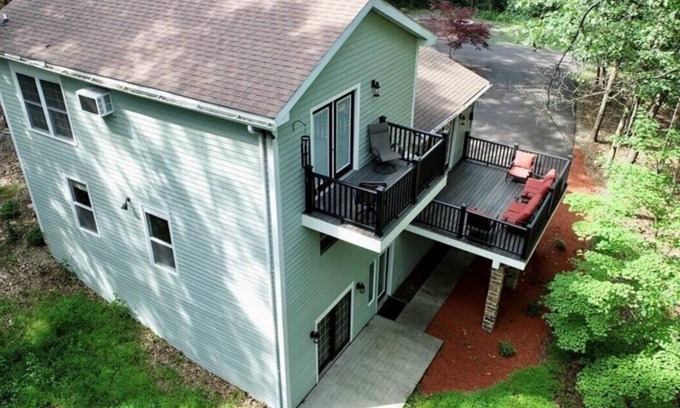 Calvin House | Family Sized Raystown Home - Close to Visitors Center & Downtown Huntingdon