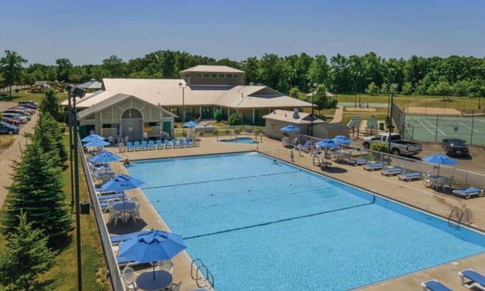 Sheridan Apartment | Family Water Park Resort 2BD Condo ready for your family