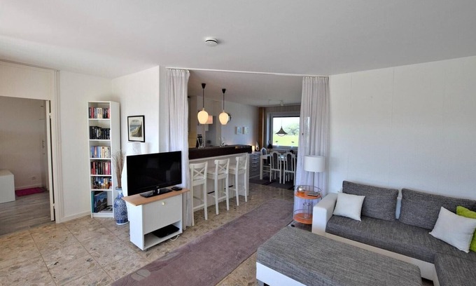 Hohwacht Apartment | Fantastic apartment Mare Nostrum only a few meters to the sandy beach!