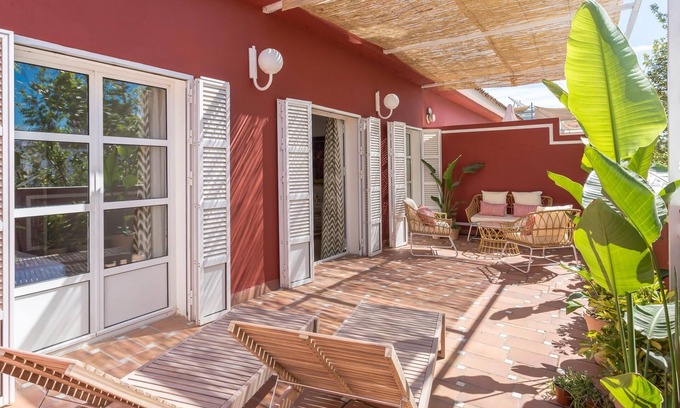 El Arenal Apartment | Fantastic atic with terrace and views at La Maestranza