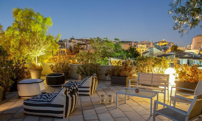 Psirri Apartment | Fantastic Central Athens Suite with Rooftop Deck