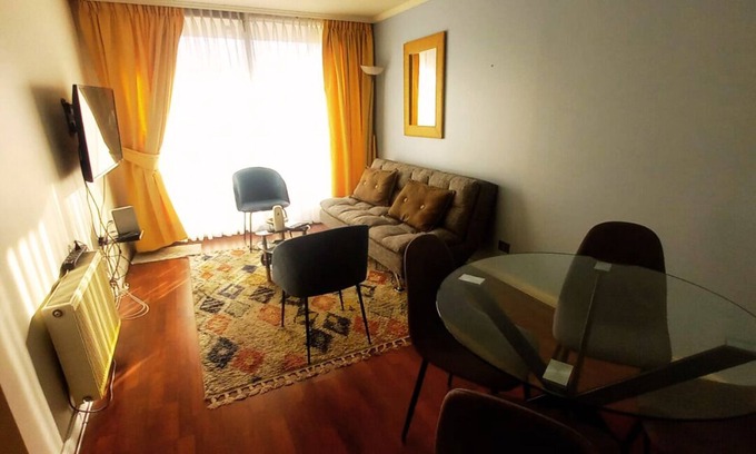 Providencia Apartment | Fantastic family apartment! Historic heart of providencia with pool and gym.