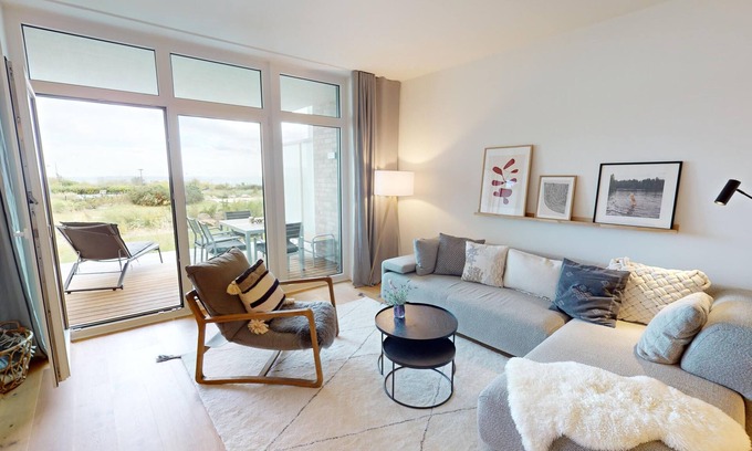 Pelzerhaken Apartment | Fantastic luxury vacation apartment for 4 adults and 2 children with terrace and sea view.