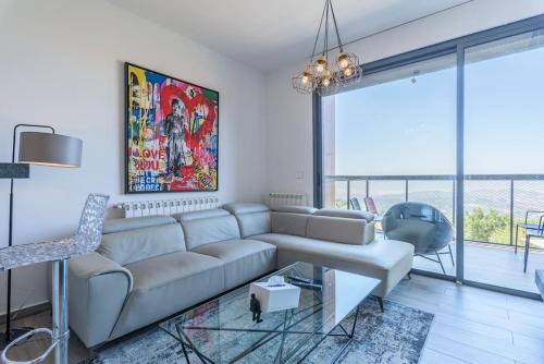 Kfardebian Apartment | Faqra -2BR Hideaway