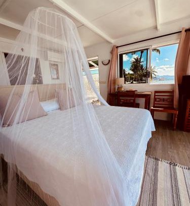 Teahupoo House | Fare Iriatai