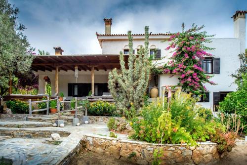 Karystos Villa | Farm Villa Dova