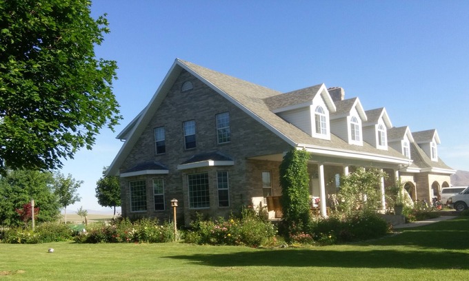 Santaquin Other | Farmhouse B & B on the Ranch