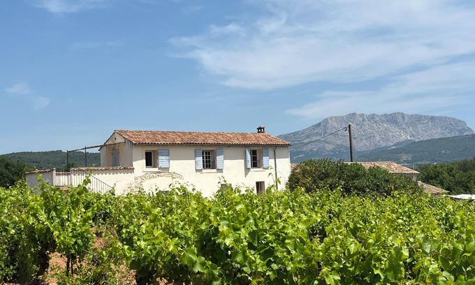 Meyreuil Cottage | Farmhouse in country house close to Aix en Provence