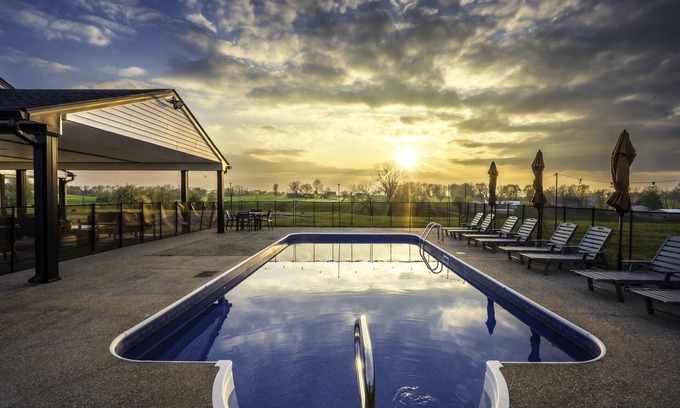 Nazareth Other | Farmhouse Luxury! 10 Min to Distilleries! Pool! Hot Tub! Quiet 7+Acres!