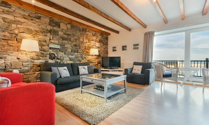 Seahouses House | Farne Lookout
