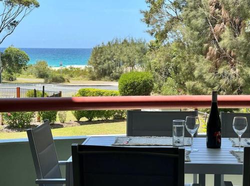 Mollymook Beach Apartment | Fathoms 5 - 2BR beach resort apartment