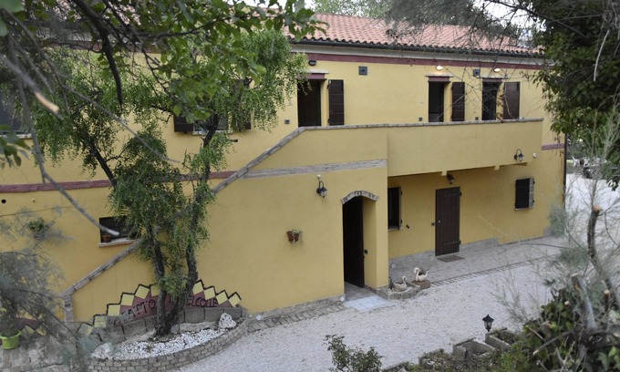 Jesi Apartment | Fattoria del Colle - Butterfly Apartment