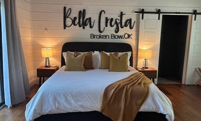 Broken Bow Cabin | Favorite Luxury Getaway - come, relax & recharge, hot tub, near lake