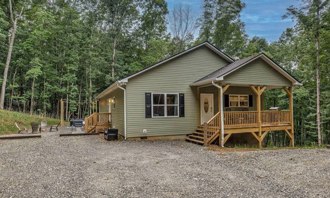 Blairsville House | Fawn'd Memories by Escape to Blue Ridge