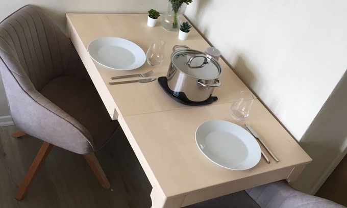 Segnitz Apartment | Feeling of clay Ecologically renovated low barrier