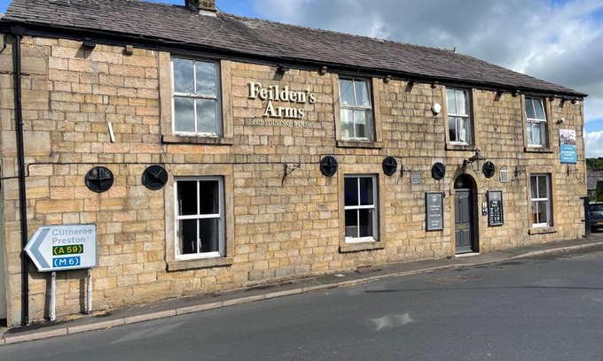 Blackburn Hotel | Feildens Arms Hotel