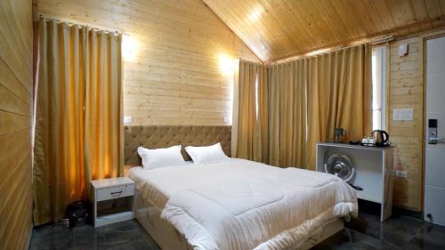 Kempty Range House | Felicia Meadows