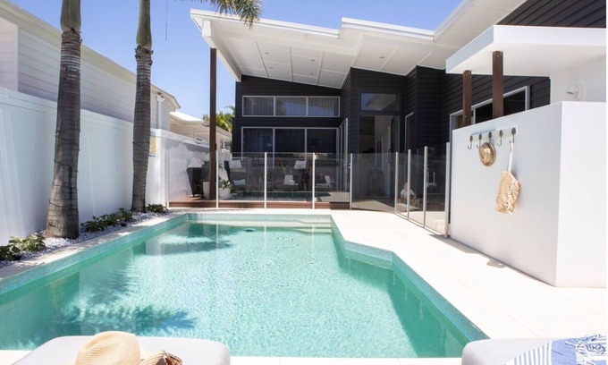 Kingscliff House | Fenne’s On Banzai- 4Bed designer beachside home