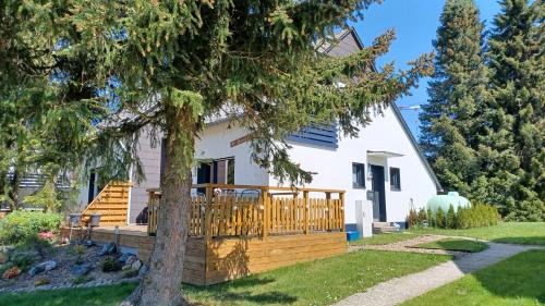 Kuestelberg House | Fennies Hütte